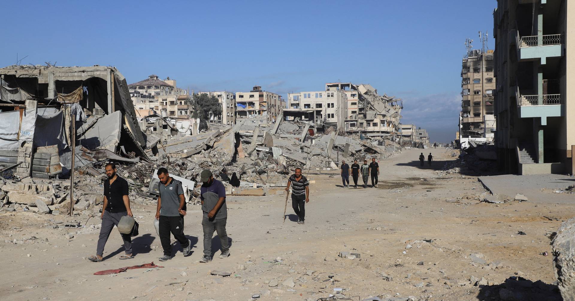 Israel attacks Gaza again despite ceasefire