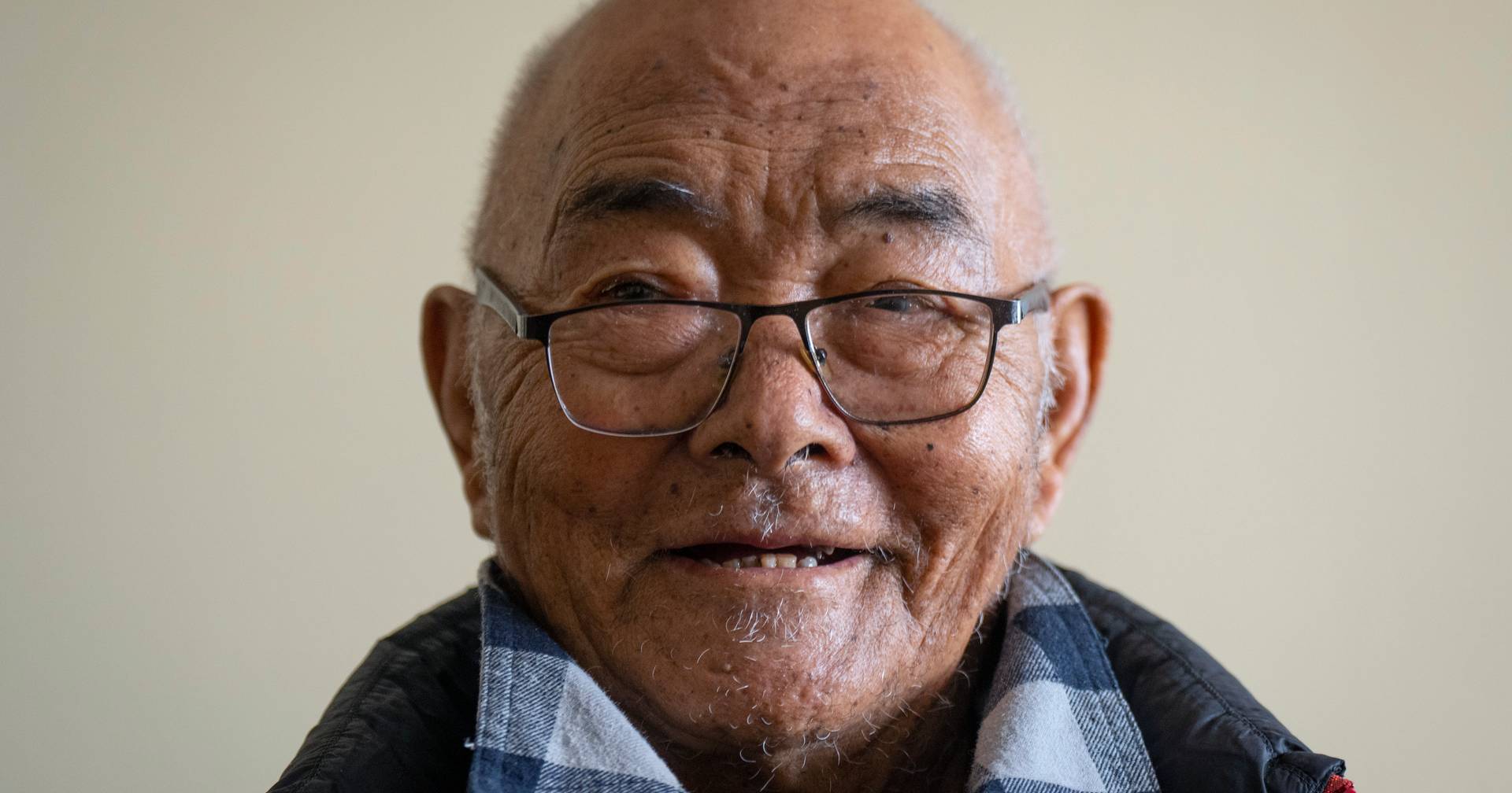 The last survivor of the historic expedition that conquered Everest in 1953 has died