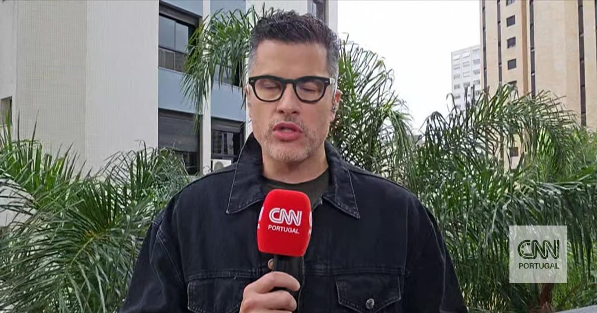 Accidents like the one in Pernambuco "are not uncommon. There are buses that are packed with clothes and shopping, people give up safety"