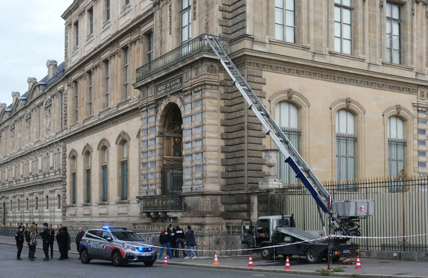 How four thieves stole one of the most watched museums in the world in just seven minutes