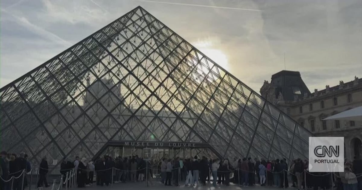 02:11 A week later, French police arrest two suspects in the Louvre robbery 34 min ago