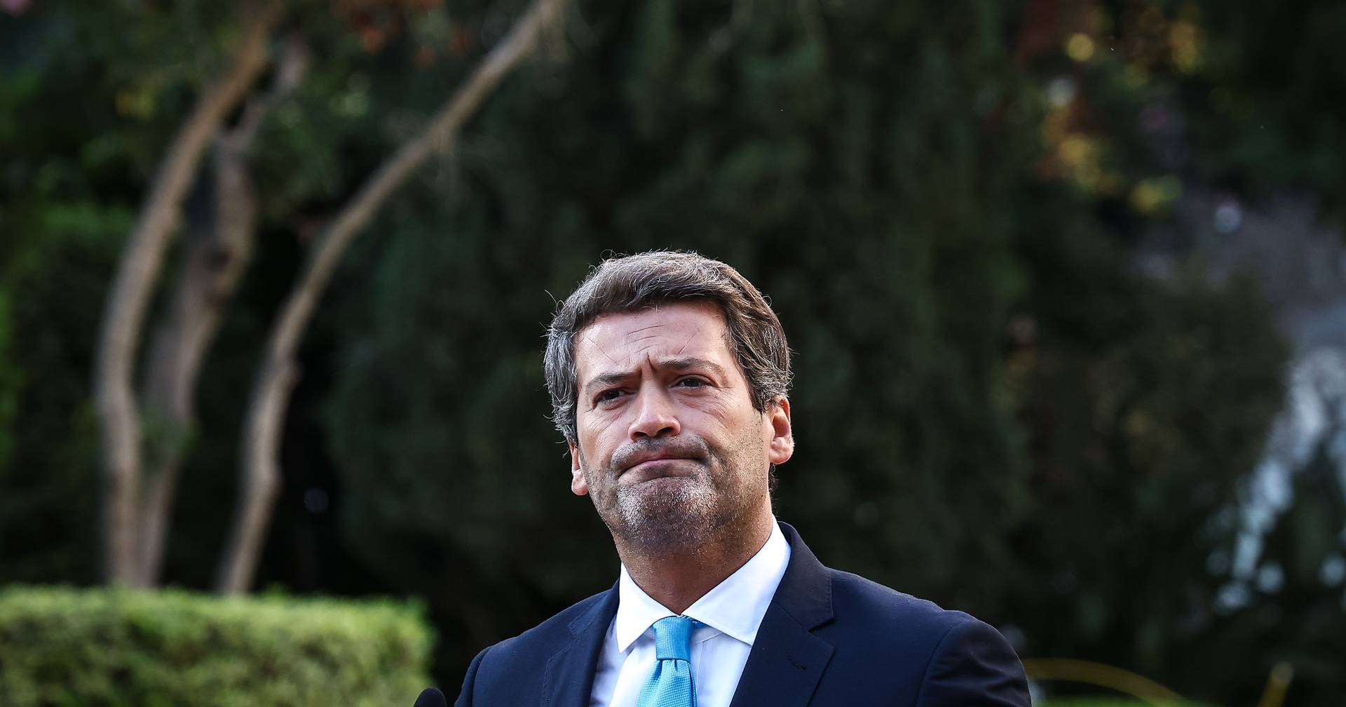 "This is not Bangladesh": Ventura refuses to remove posters and says it is "an attack on freedom of expression"