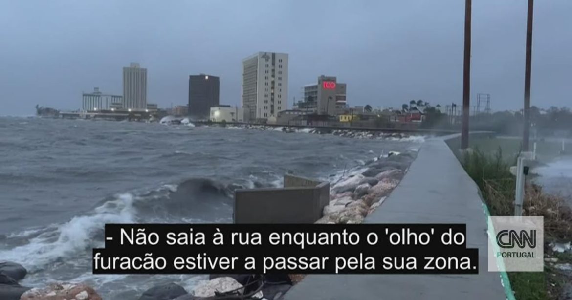 “I’ve never felt anything like this in my life”: residents "I've never felt anything like this in my life": residents and tourists report moments of distress as Hurricane Melissa passes through Jamaica