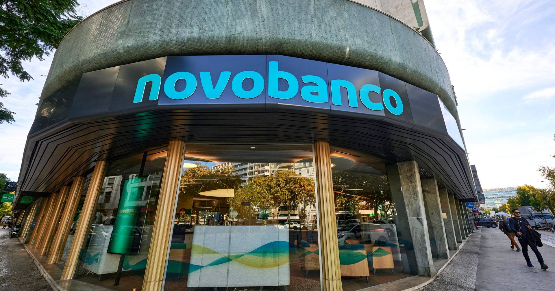Why 'Haircut'? Name chosen for Novo Banco operation has an explanation