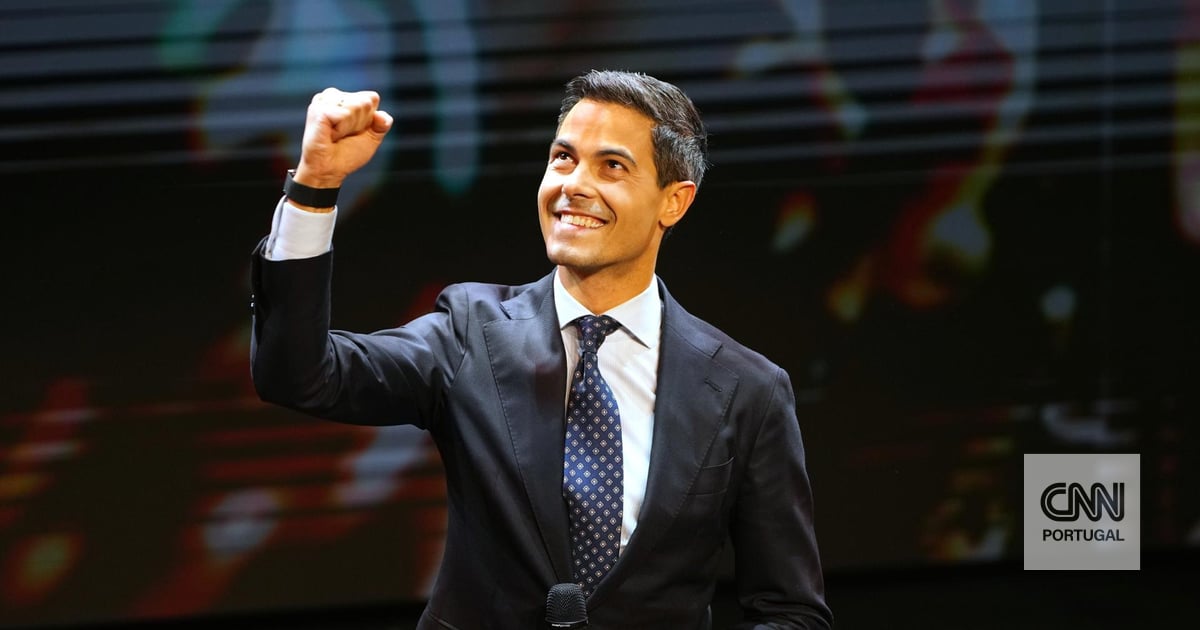 Center overtakes far right in the Netherlands