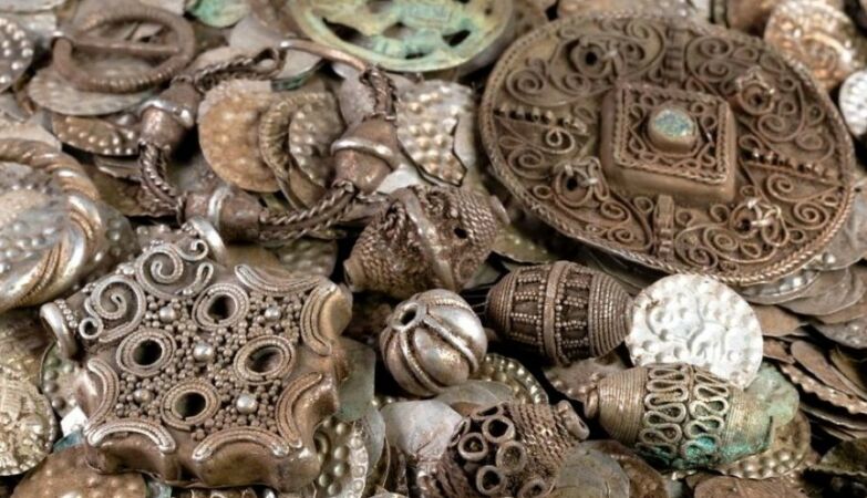 I was digging for earthworms. Found 20 thousand coins from the early Middle Ages