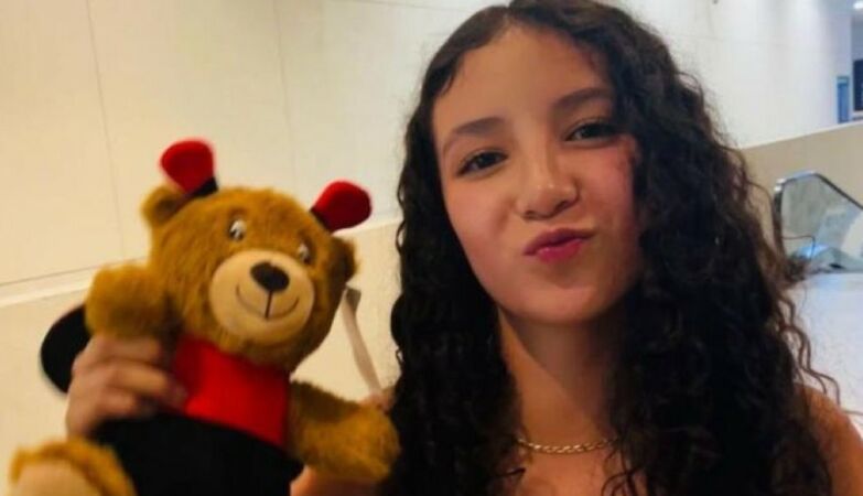 He died at the age of 14 following plastic surgery authorized by his mother. The case that is shocking Mexico