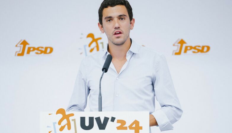 Bugalho becomes president of the PSD with the blessing of Montenegro. “Spend time here”
