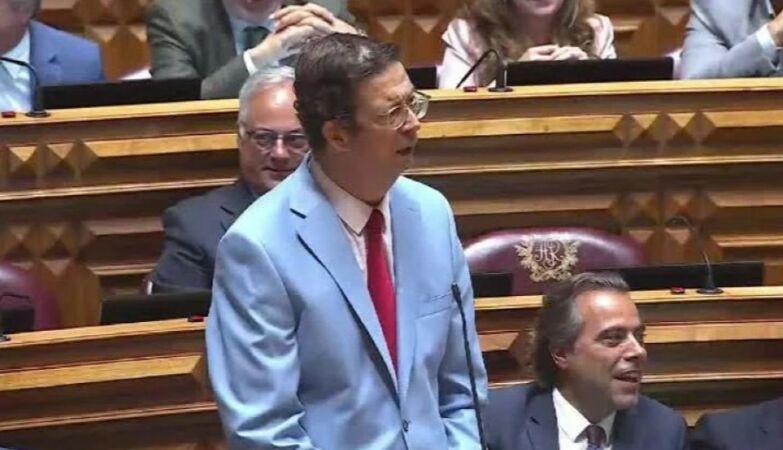 Gipsy Kings, Only Fans candidates and Festa dos Búrgueres. PSD deputy destroys Chega