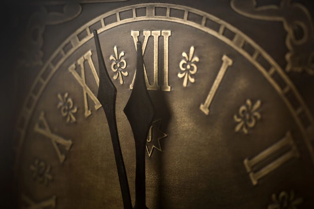 36 minutes late or the same time as Spain: Portugal has already had different times