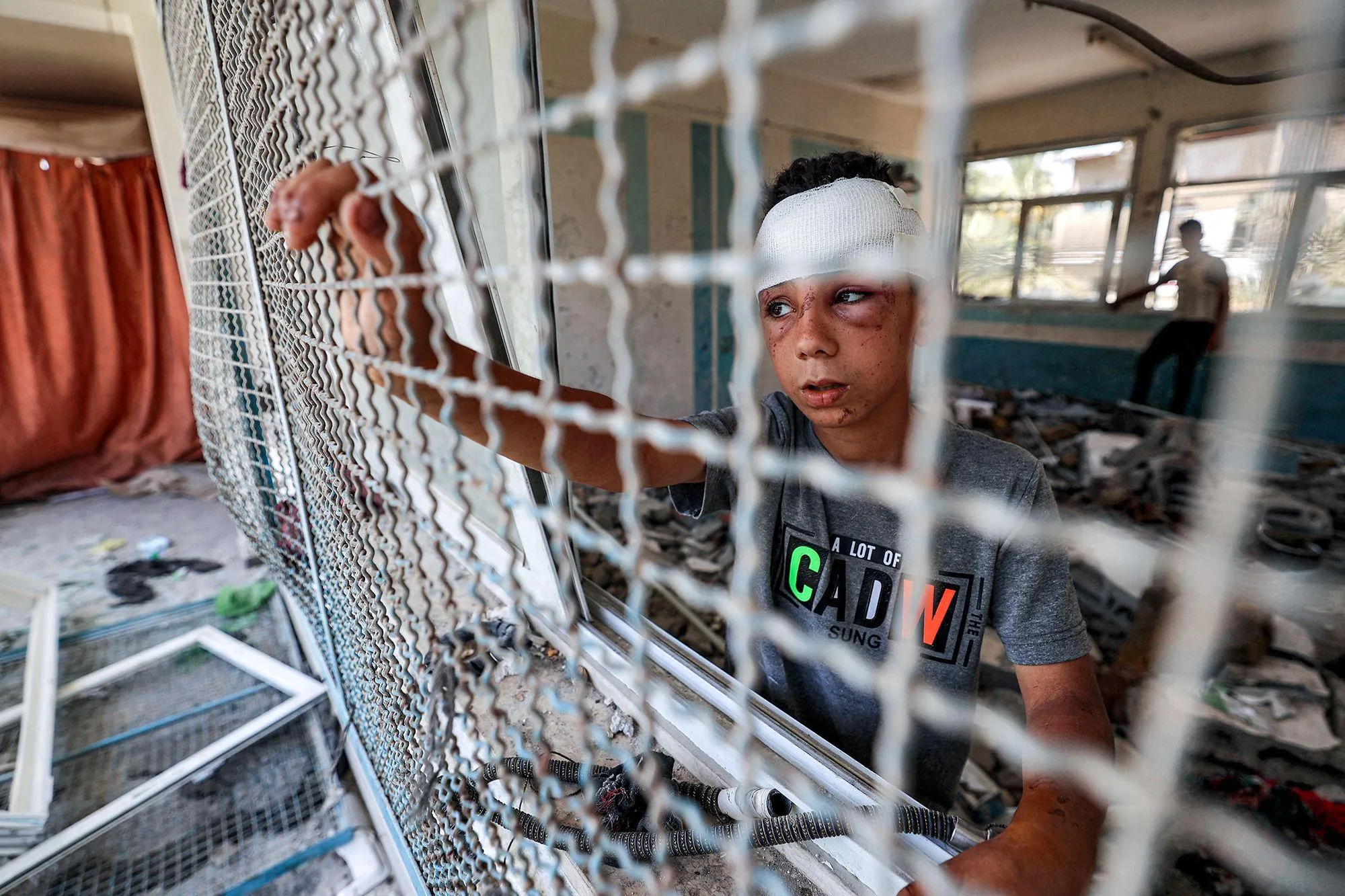 "Trump's peace plan for Gaza focuses on economic prosperity and avoids the issue of justice for crimes committed"