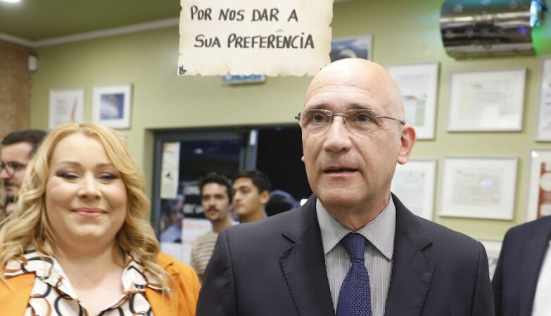 Passos Coelho will not support anyone in the second round