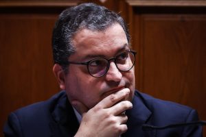 On a strike day, the minister warns: the increase in public servants must end