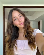 Larissa Manoela
