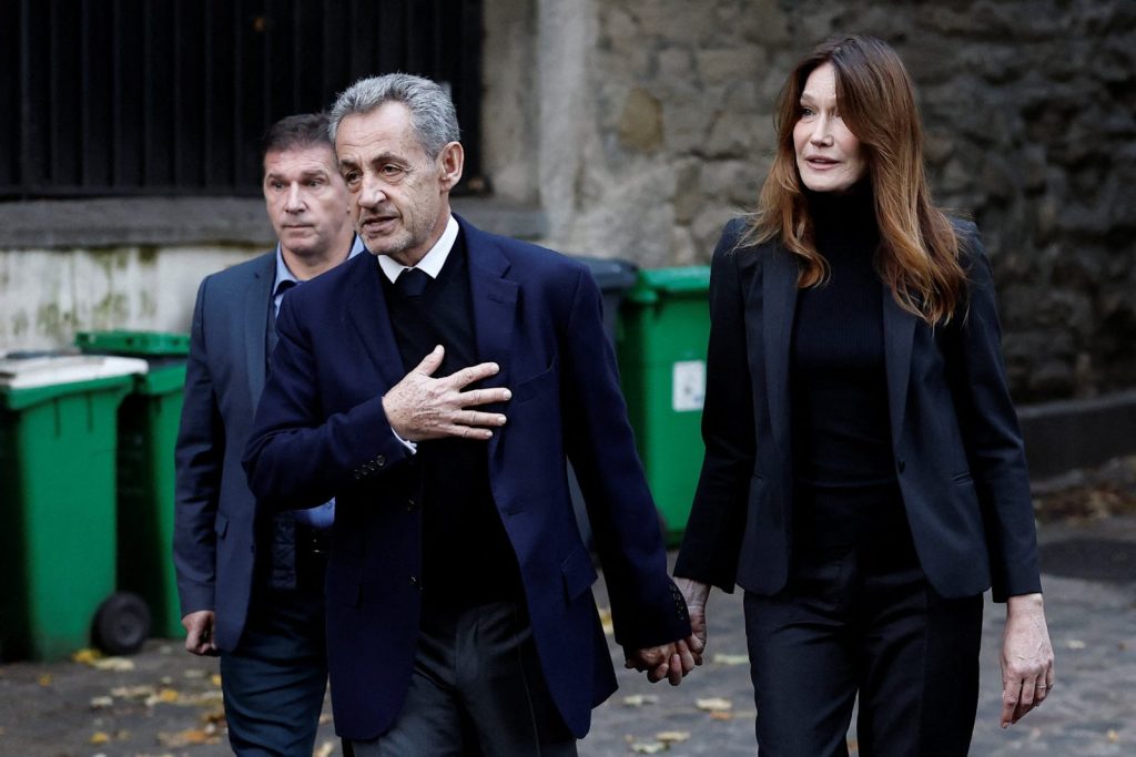 Nicolas Sarkozy: The last frames on the way to prison