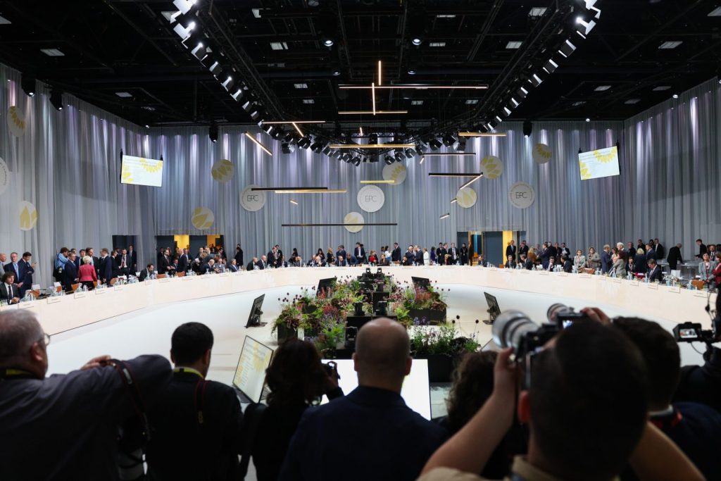 What did 47 European leaders in Copenhagen decide for Ukraine