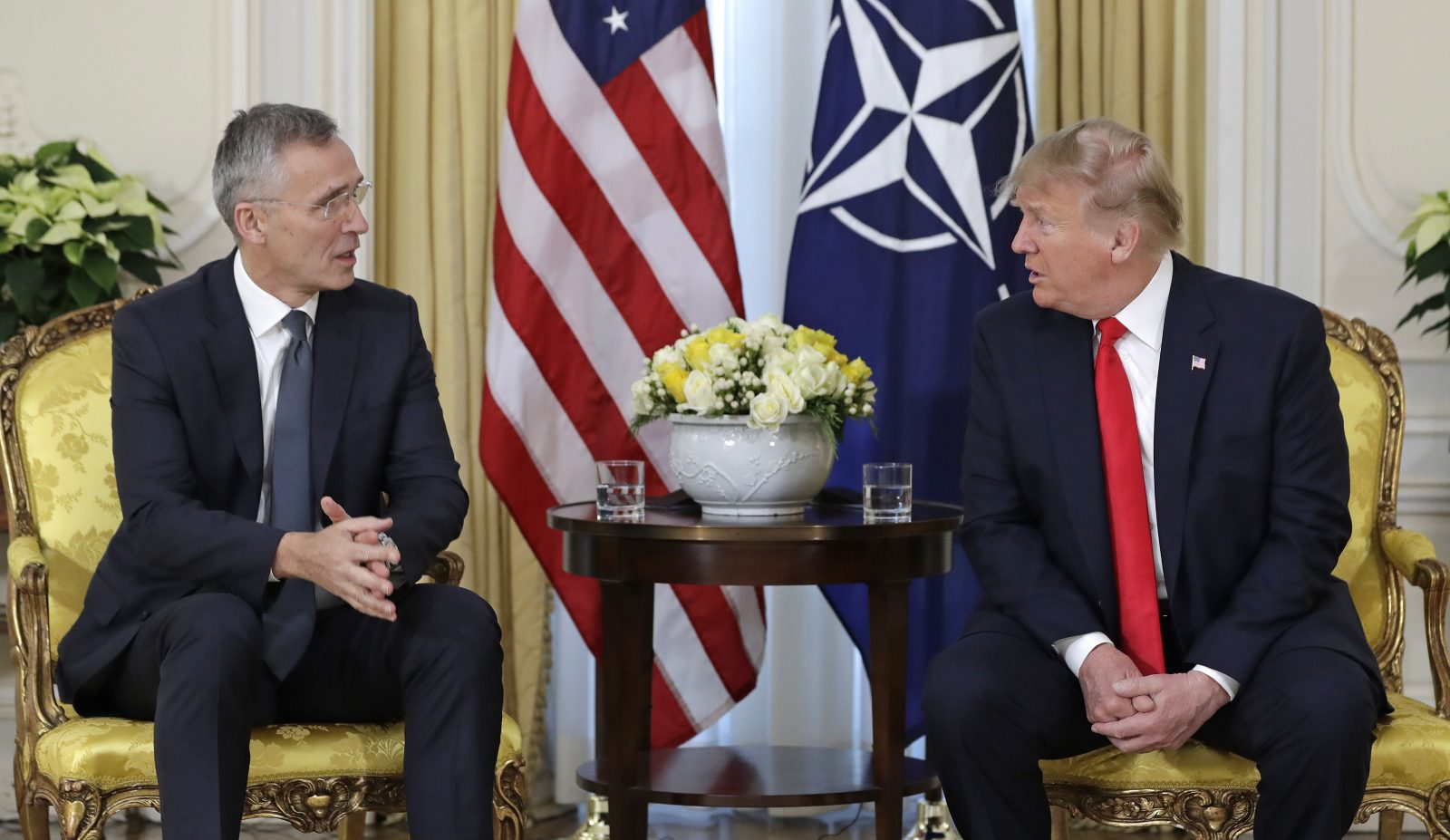 Τραμπ: Πήρε τηλέφωνο τον Στόλτενμπεργκ να συζητήσουν για Νόμπελ Ειρήνης και δασμούς