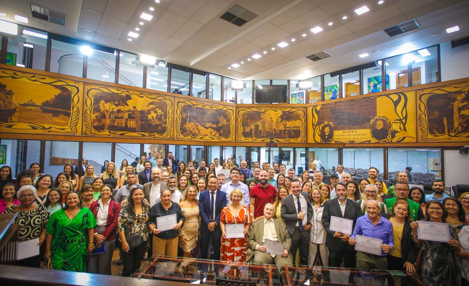 Adailton Cruz holds a formal session in honor of HUERB’s 69th anniversary