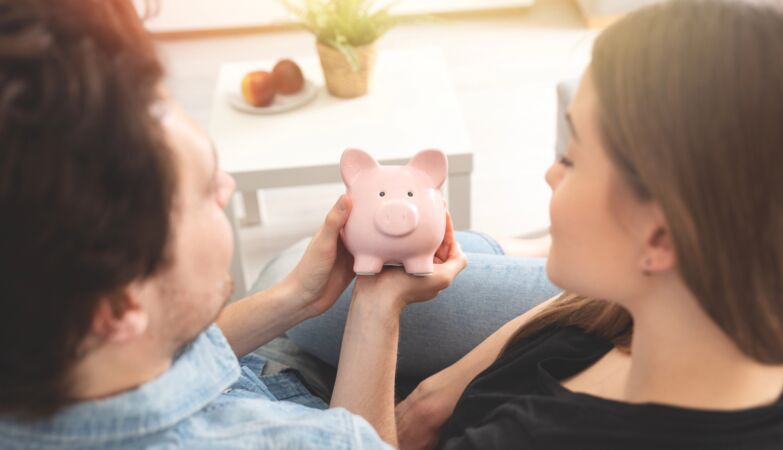 Portuguese have not been able to save so much since the beginning of the century