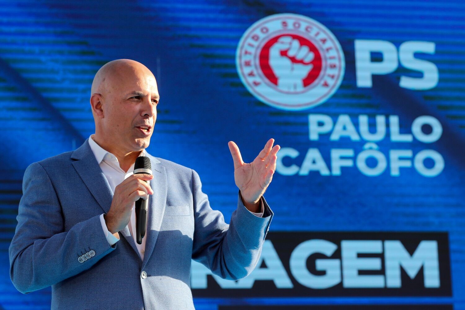 PS: Paulo Cafôfo resigns