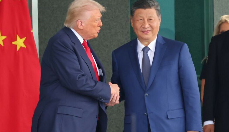 Trump announces truce on tariffs with China after “incredible meeting” with Xi Jinping