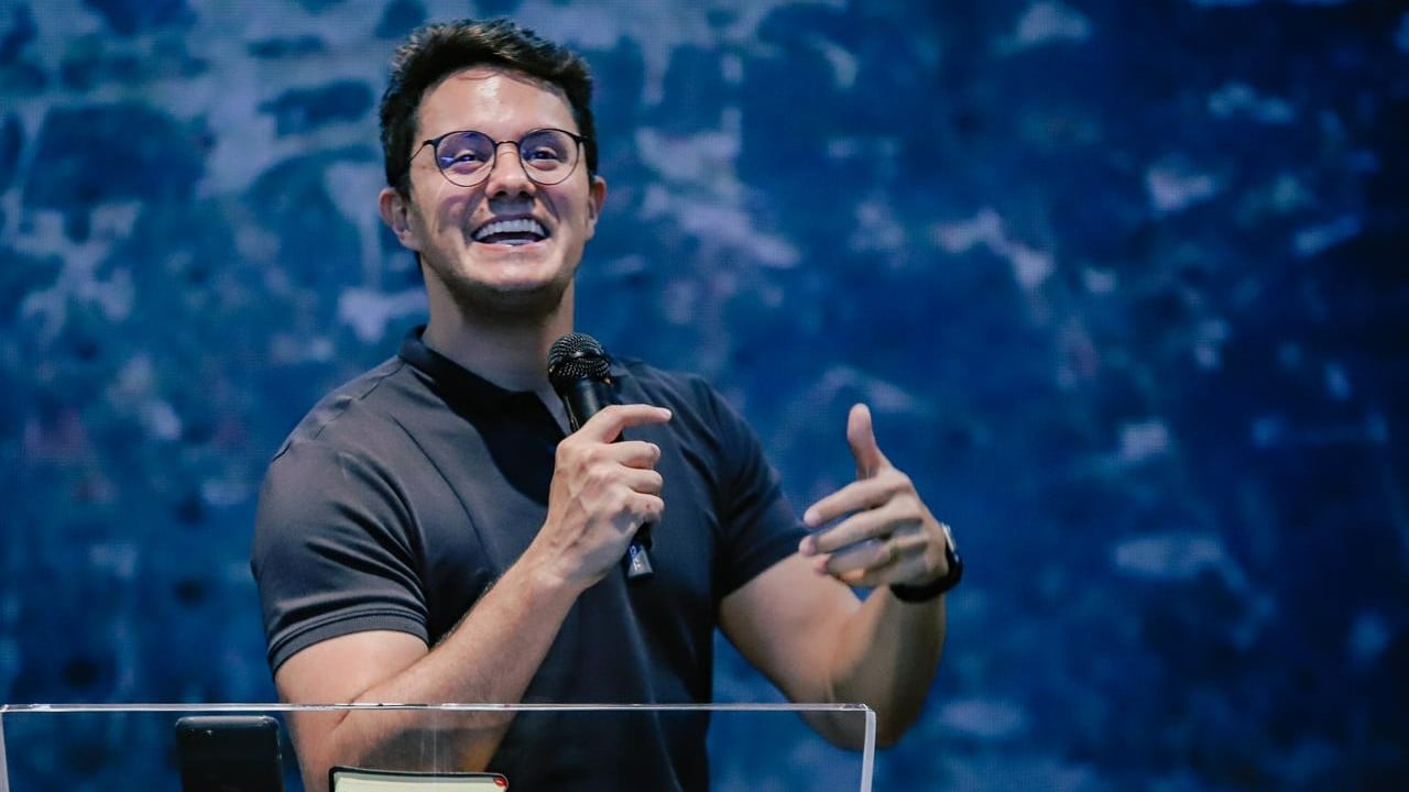 Tickets for lectures by pastor Deive Leonardo in Acre cost almost R$200