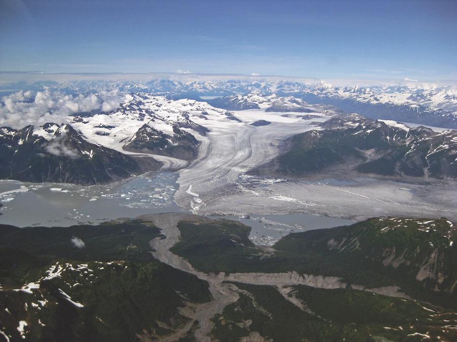 Glaciers are cooling themselves – but only for a short time