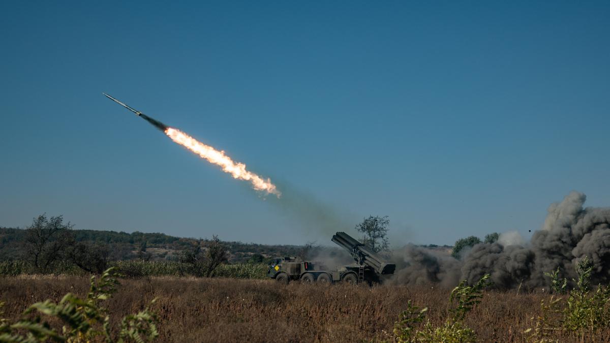 An improvised UK air defense system is hitting its target, shooting down swarms of Russian missiles.