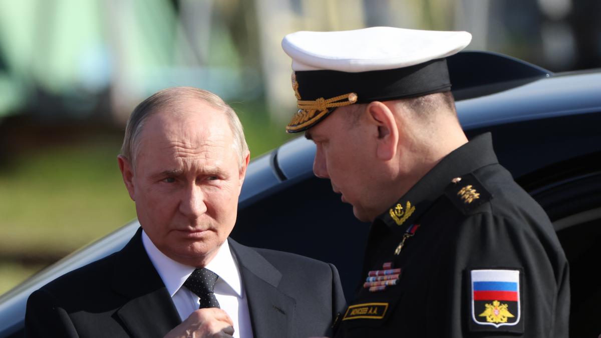 The Russian government approves a mobilization plan and an expert is alarmed by the consequences: "A very high risk"