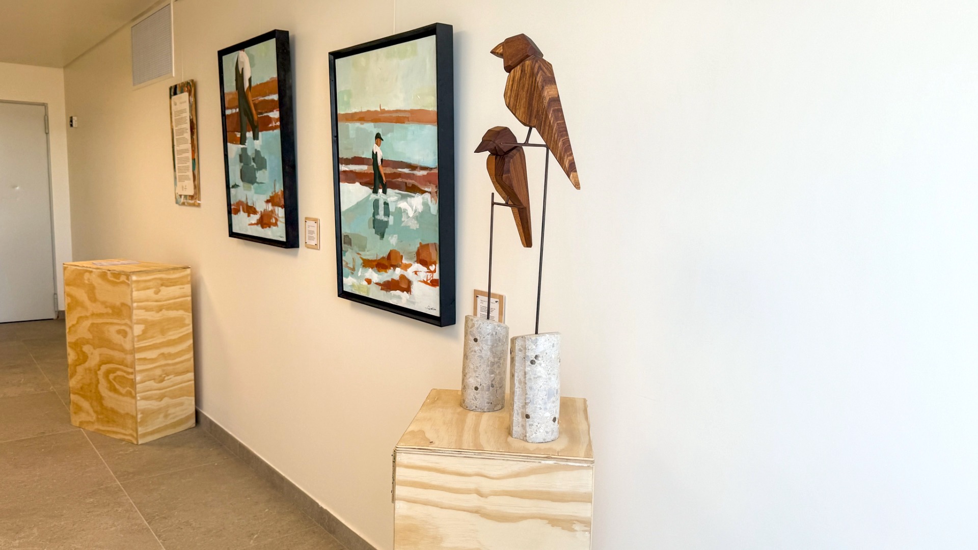 Ria Formosa inspires artistic mural at AP Eva Senses created by Edgar Pacheco