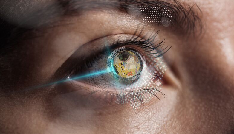 E-paper retinal: tiny screen used in the pupil promises to put an end to cell phones and monitors