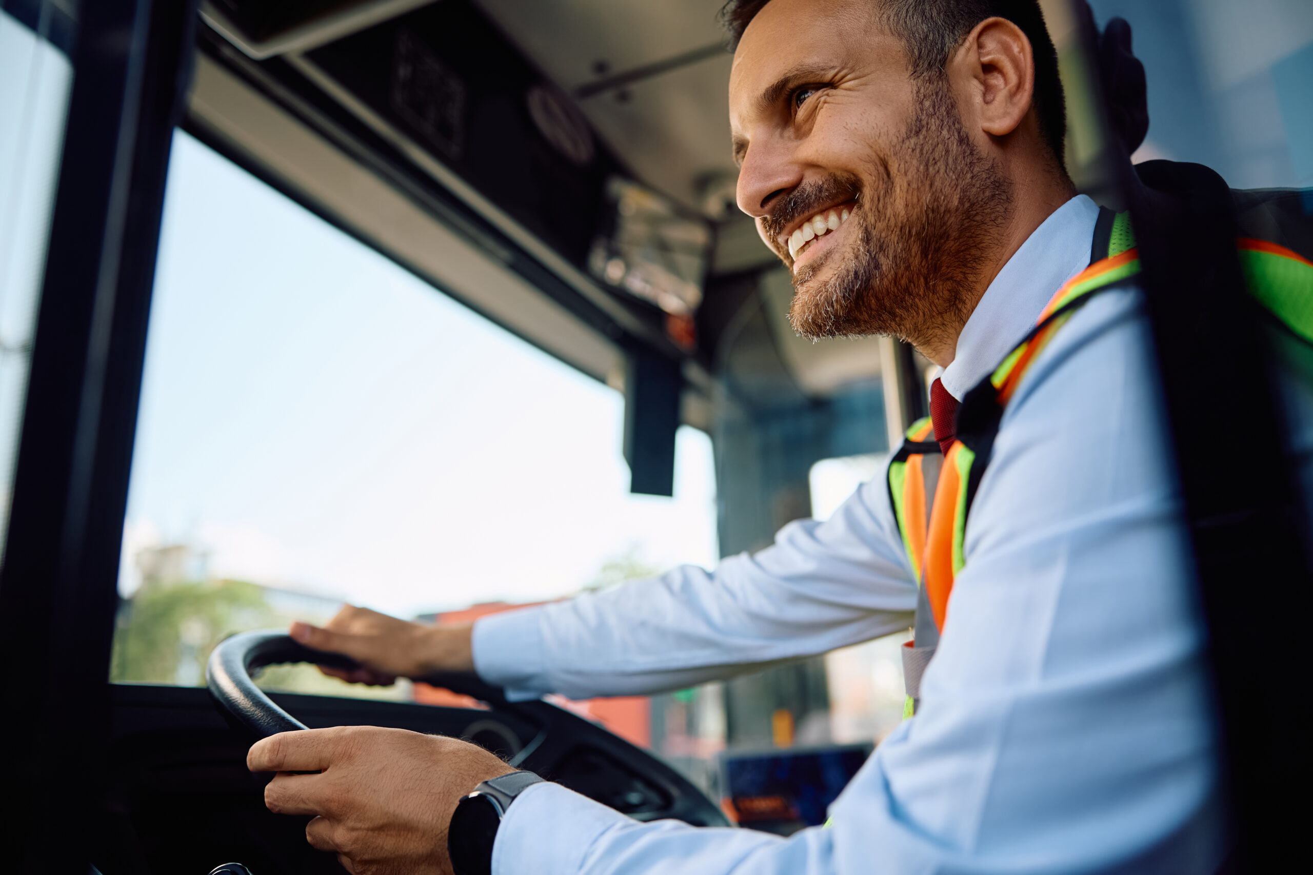 “The average is € 2,900”: couple reveals how much gets to drive buses in this EU country with over 100,000 Portuguese