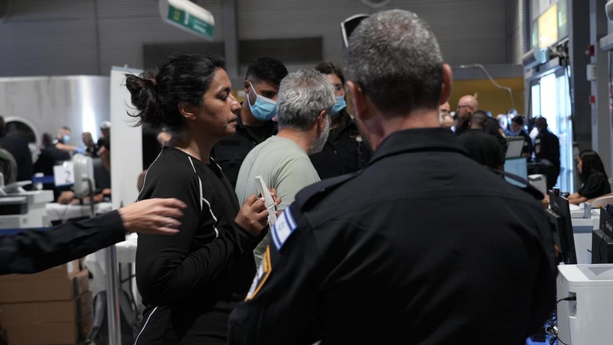 Israel moves 473 detainees from the flotilla a southern prison and begins with the first deportations