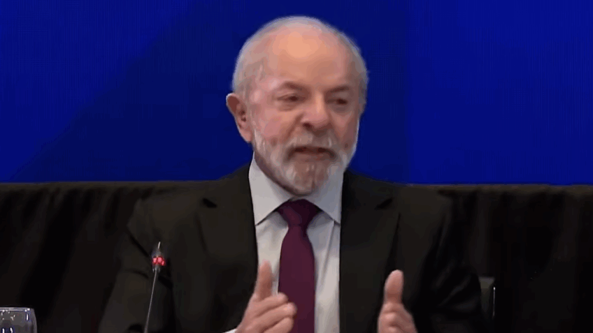 lula-discursa-forum-empresarial-malasia-reproducao-youtube-26out2025-848×477.png