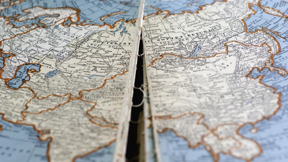 The head of the Presidential Office of Ukraine points out that Russia is "cracking" and predicts a future similar to that of the USSR