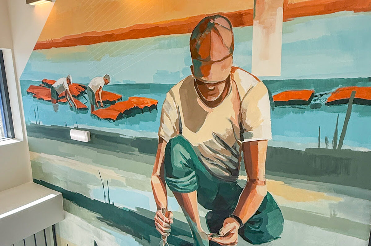 Ria Formosa inspires artistic mural at AP Eva Senses created by Edgar Pacheco