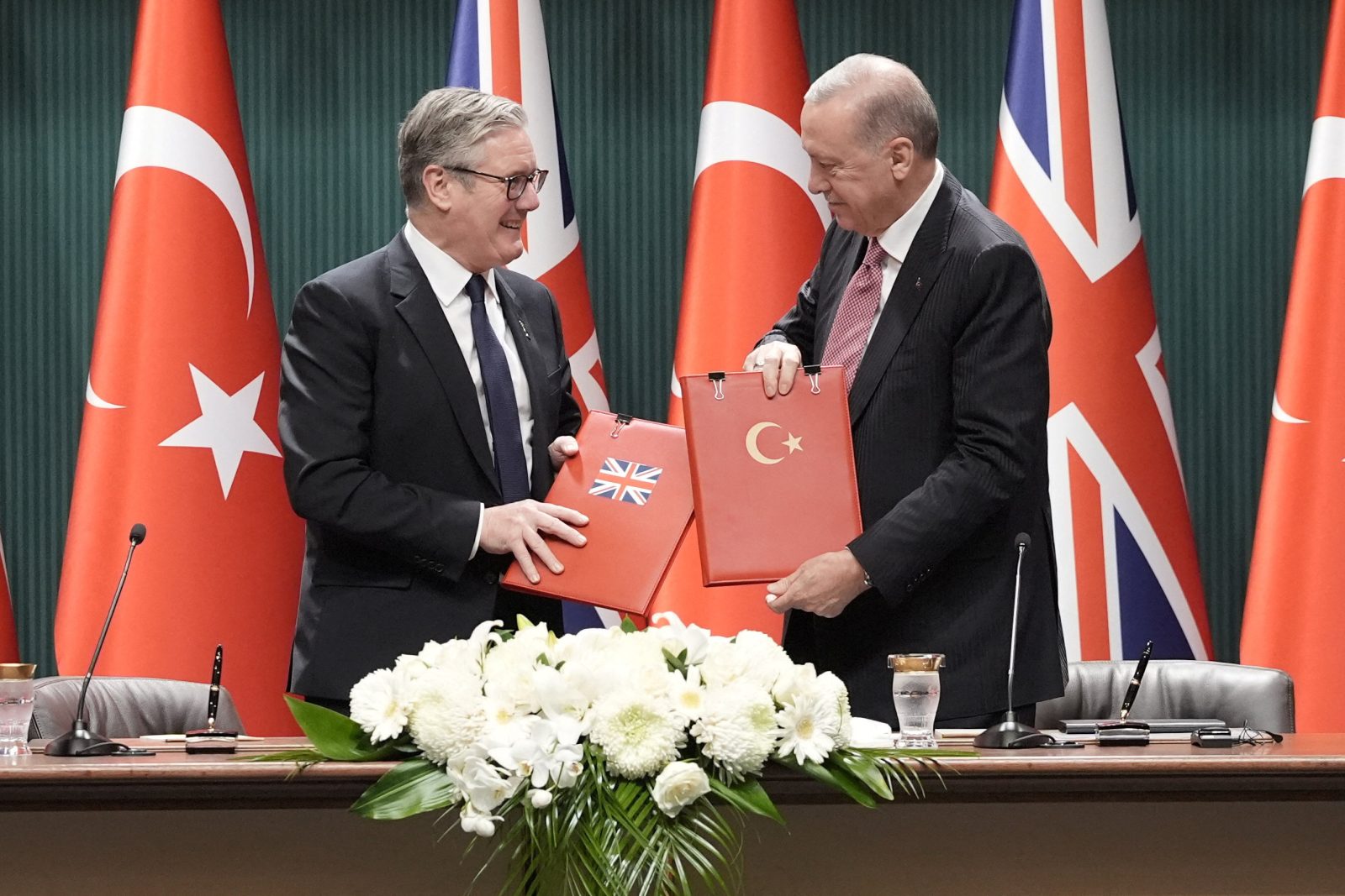 Eurofighter: Ο Στάρμερ στην Άγκυρα για οριστικοποίηση της συμφωνίας