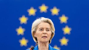 To the right and to the left: Von der Leyen escapes two motions of censure