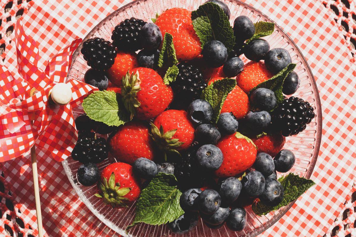 Anti-inflammatory fruits are a delicious way to strengthen your health every day