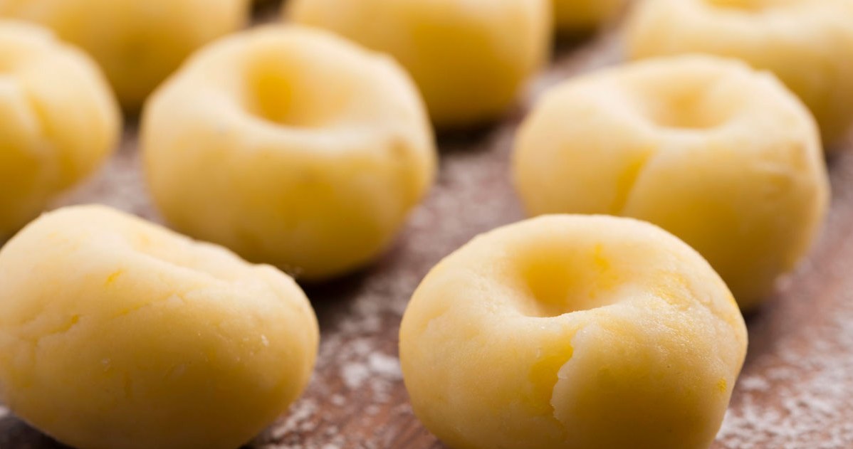 Silesian dumplings are a delicious addition to meats and sauces. /123RF/PICSEL