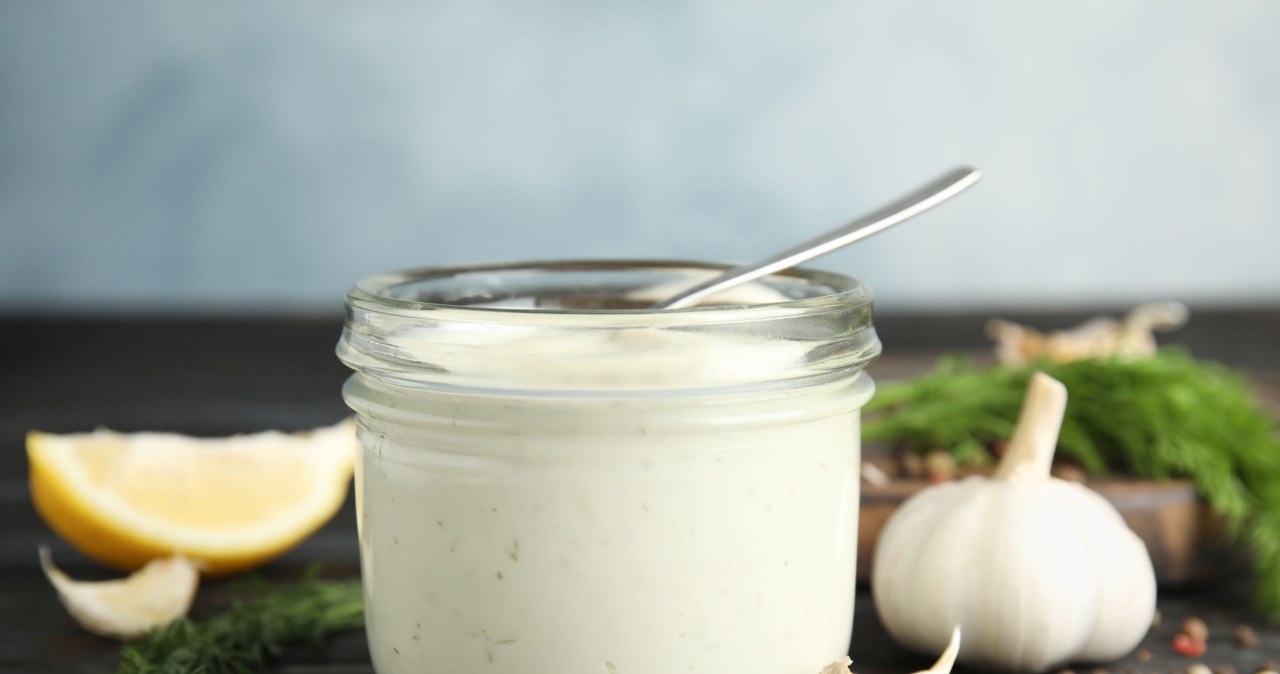 It is worth serving kebab dumplings with garlic sauce /123RF/PICSEL