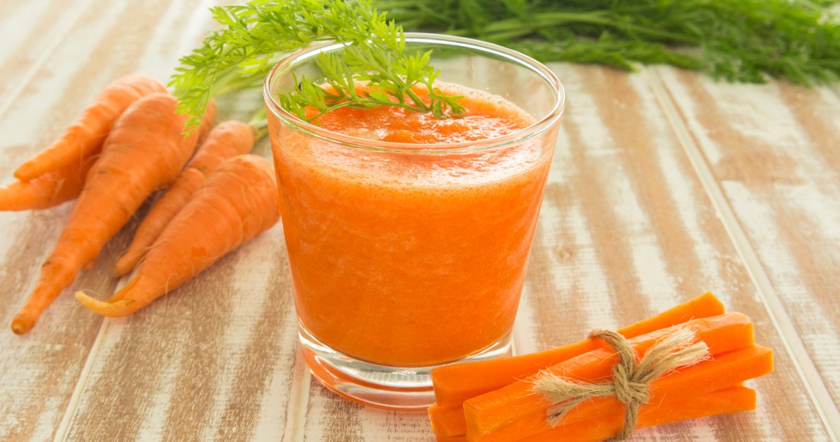 Carrot juice or decoction will have a beneficial effect on the skin of your feet