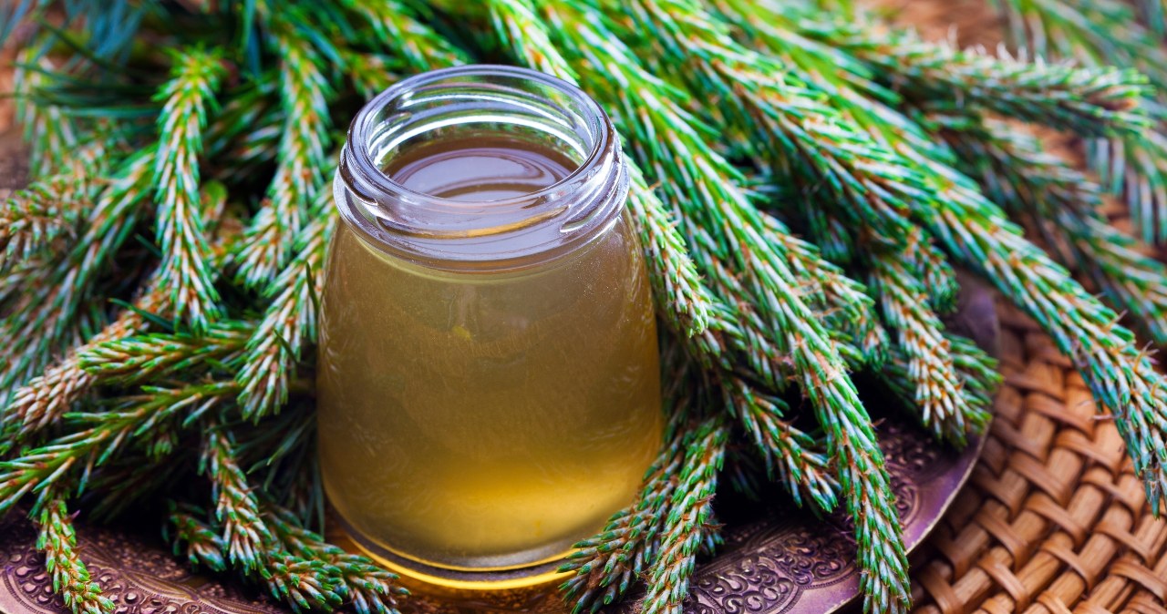 Pine syrup is best stored in a cool, dark place. /123RF/PICSEL