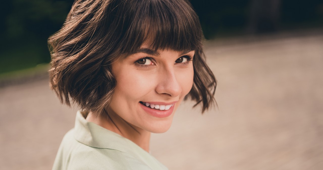 Bangs can add youthful charm /123RF/PICSEL