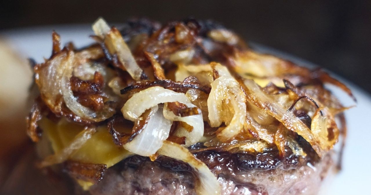 Rump steak like from the Polish People's Republic is juicy and full of flavor /xsphoto /123RF/PICSEL