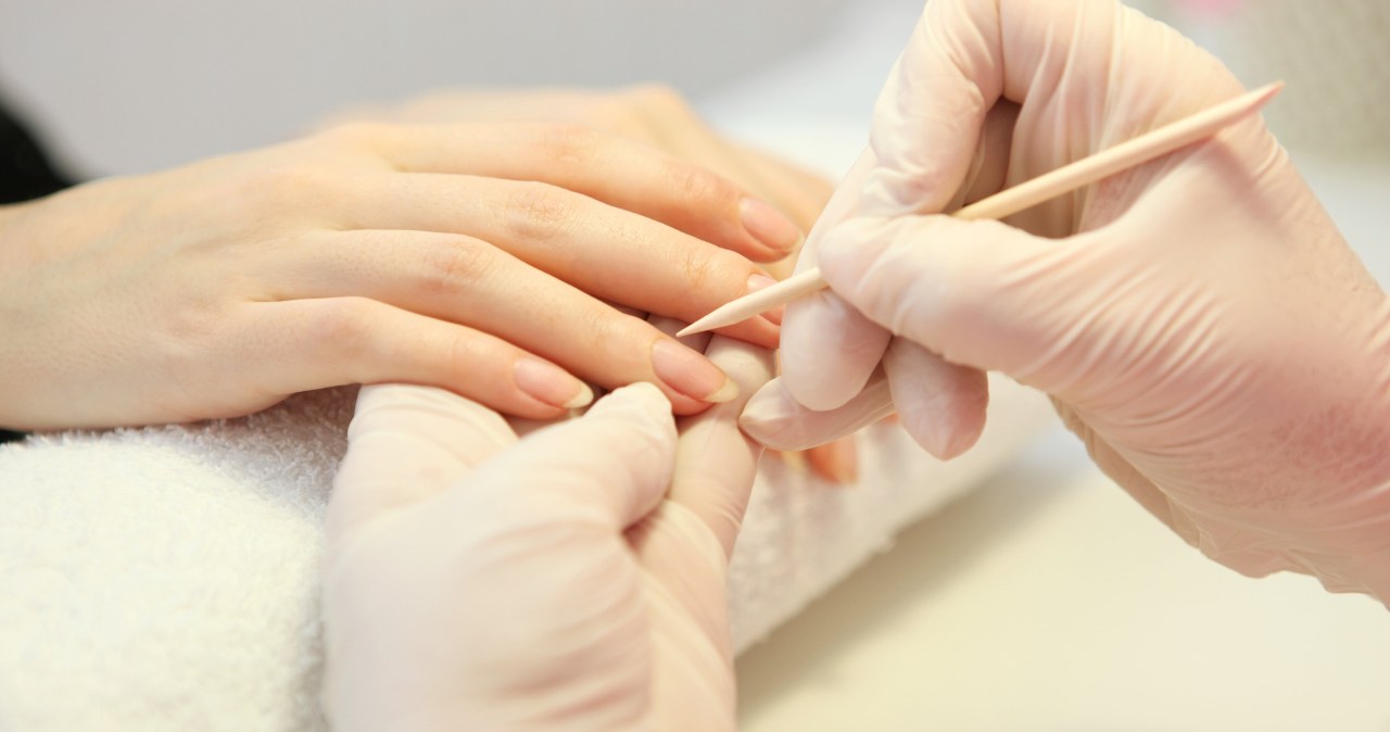 You have no idea for a manicure? In December, such nails will be a hit