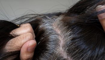 This rinse is a hit on the Internet. Just 1 vegetable is enough to forget about gray roots