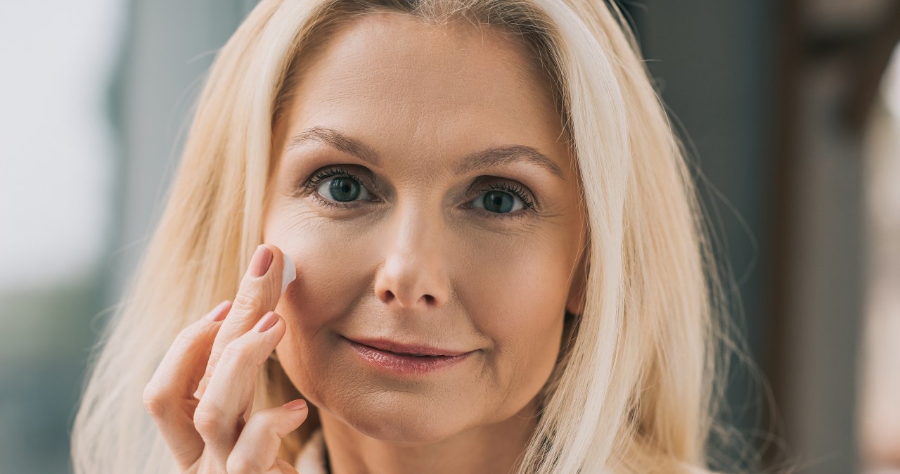 These are the worst cosmetics for autumn. The face becomes dry and dull