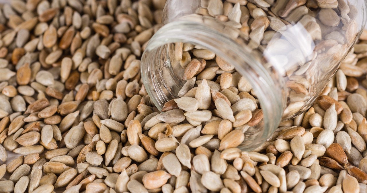 It costs a few zlotys and lowers sugar and cholesterol. Just a tablespoon a day is enough