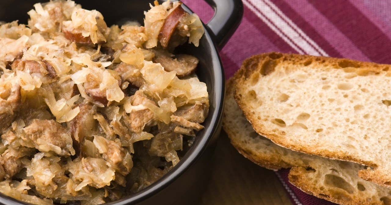 I always add it to bigos. Everyone is surprised and then asks for more